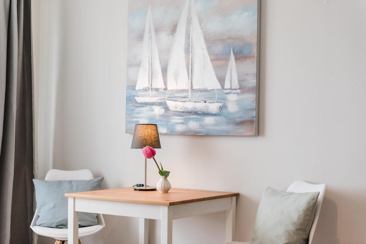 Straendhus Bed&Breakfast Hasselberg  外观 照片