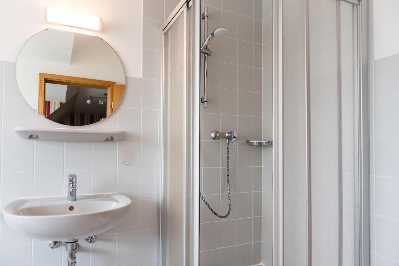 Straendhus Bed&Breakfast Hasselberg  外观 照片